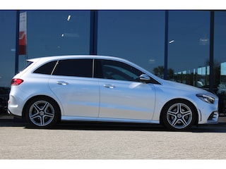 Mercedes-Benz B-klasse 180 AUT7 AMG LINE SFEER KEY-LESS GO CARPLAY <<43.554KM>>