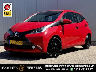 Toyota Aygo 1.0 VVT-i x-play AUTOMAAT rood