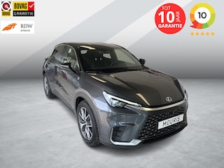 Lexus LBX 1.5 Emotion 2WD