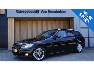 BMW 3-serie Touring 318i 136pk Luxury Line Airco Leder Xenon *NL auto* pdc 16 inch LM Cruise Navi *Goed onderhouden*