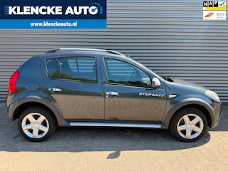 Dacia Sandero 1.6 Stepway Airconditioning Trekhaak Elektrische ramen Stuurbekrachtiging NW APK