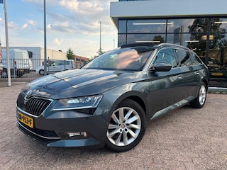 Skoda Superb Combi 1.4 TSI DSG ACT Style Business|Schuifdak|Alcantara