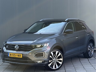 Volkswagen T-Roc BWJ 2021 | 1.5TSI 150PK Sport Business R AUTOMAAT | CLIMA | NAVI | DIGI DASH | 18'' LMV | PDC 2X | CARPLAY | DONKER GLAS | STOELVERW |