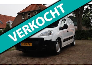 Peugeot Partner 120 1.6-16V L1 XR | Zwaailamp | Nette staat | Marge | Trekhaak | Slechts 113.000km | NL. Auto | Schuifdeur | NAP |