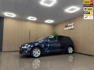 Volkswagen Golf 1.0 TSI Business Edition Connected * Trekhaak / Navigatie / Camera / NL Auto *