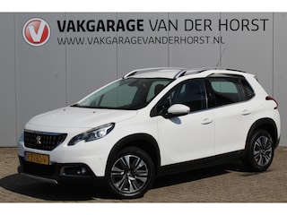 Peugeot 2008 1.2-110pk PureTech Allure. Hoogzitter met weinig km's ! Trekhaak, Climate Controle, Cruise Controle, Navigatie, Camera,