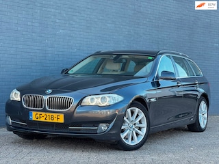BMW 5-serie Touring 520d High Executive|6BAK|LEDER|NAVI|VOL ONDERHOUDEN