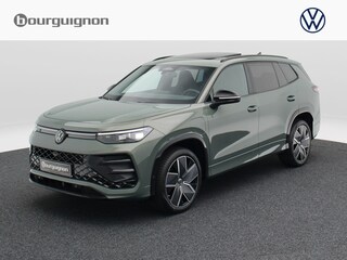 Volkswagen Tayron R-Line Edition 1.5 eHybrid 204 PK | Trekhaak| Panoramadak | Head-Up Display | 360 Camera | Adaptieve Cruise Control |