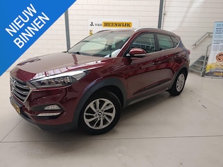 Hyundai Tucson 1.7 CRDi Comfort Airco (automatisch) | Trekhaak | stoelverwarming | set winterbanden met lichtmetalen velgen