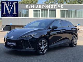MG 4 Electric Luxury 64 kWh LONG RANGE | SOH 97% | 8000KM | 360° CAMERA | STOEL & STUURVERWARMING | 7 JAAR MG GARANTIE T/M 02-2031 | ELEKTRISCHE STOEL | DODEHOEK SENSOR | ADAPTIVE CRUISE CONTROL|