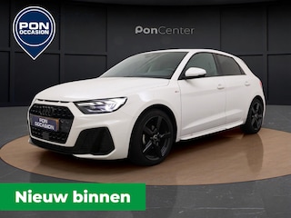 Audi A1 Sportback 25 TFSI S-line | Stoelverwarming | Parkeerhulp | Full LED | Carplay | Getint Glas | 17'' | Optiek Zwart |