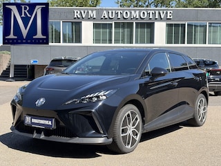 MG 4 Electric Luxury 64 kWh LONG RANGE | SOH 97% | 15.000KM | 360° CAMERA | STOEL & STUURVERWARMING | 7 JAAR MG GARANTIE T/M 07-2031 | ELEKTRISCHE STOEL | DODEHOEK SENSOR | ADAPTIVE CRUISE CONTROL|
