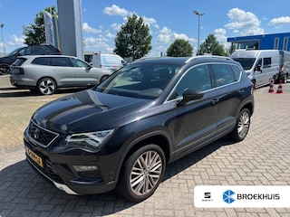 Seat Ateca 1.5 TSI 150 pk Style Business Intense | Panoramadak | Trekhaak | Rondomzicht camera |
