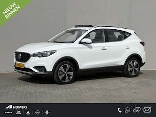 MG ZS EV Luxury 45 kWh / SOH 90,99% / Afneembare trekhaak / Schuif-kanteldak / Adaptieve cruise control / Achteruitrijcamera / Apple Carplay/Android Auto