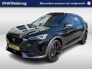 Cupra Formentor 1.4 e-Hybrid VZ Performance / AUTOMAAT/ 245 PK/ PANO/ BEATS/ CAMERA/ PARK. SENSOREN/ DCC/ DODE HOEK/ KEYLESS/ STOEL-STUURVERWARM./ FULL LINK/ ADAPT. CRUISE/ NAVI/ CLIMA/ DAB/ 19" LMV