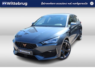 Cupra Leon 1.4 e-Hybrid 204pk Performance DSG Automaat / Navigatie / LM 18 inch / Parkeersensoren A / Full LED / Digital cockpit