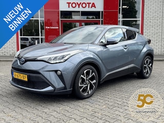 Toyota C-HR 1.8 HYBRID STYLE AFN-TREKHAAK ALL SEASON STOEL/STUURVERW LED PARK-CAMERA LM-VELGEN APPLE/ANDROID