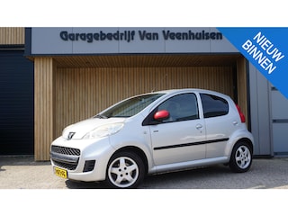 Peugeot 107 1.0-12V 68pk Sportium 5 drs Airco Elek pakket *73272km* Toerenteller 14 inch LM *Goed onderhouden*