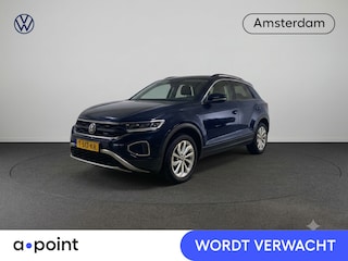 Volkswagen T-Roc 1.5 TSI Life 150 pk Automaat (DSG) | Navigatie | Parkeersensoren (Park assist) | Achteruitrijcamera | Adaptieve cruise control | Autom. airco |