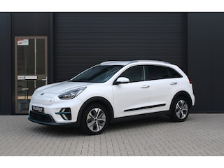 Kia Niro E-Niro ExecutiveLine 64 kWh | Warmtepomp | 3 Fase | Adaptive Cruise | Stoelventilatie | Leder | Camera | Orig NL