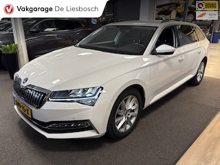 Skoda Superb Combi 1.4 TSI iV Business Edition Plus/navi/stoel stuur verw/trekhaak/apple carplay