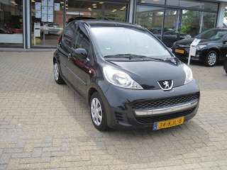 Peugeot 107 1.0-12V Sublime
