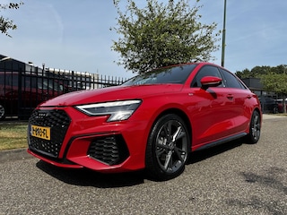 Audi A3 Limousine 30 TFSI 110pk S-tronic S-Edition Clima Vitual Cockpit Navi NL-Auto