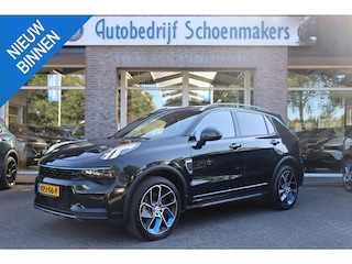Lynk & Co 01 1.5 TREKHAAK ZWARTE-HEMEL ROLHOES MY23 360-CAMERA PANO/SCHUIF INFINITY DAB NAVI CARPLAY STOELVERWARMING ELEK.ACHTERKLEP 20"LMV