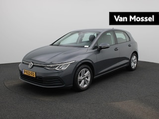 Volkswagen Golf 1.5 TSI Life 131 PK | Stoelverwarming | Stuurwielverwarming | Parkeersensoren | Apple CarPlay | Android auto | Adaptive Cruise Control | Climate Control | Digital cockpit | LED | 16'' lichtmetalen velgen |