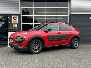 Citroën C4 Cactus 1.2 Shine, Airco, Bluetooth, Camera, Cruise, Navi, Trekhaak, NAP NW, Distrb