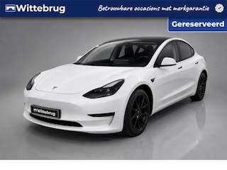 Tesla Model 3 Standard RWD Plus 60 kWh / Pano / Autopilot / 360 Camera / Lichtmetaal 18 inch / Stoel+stuurverwarming /