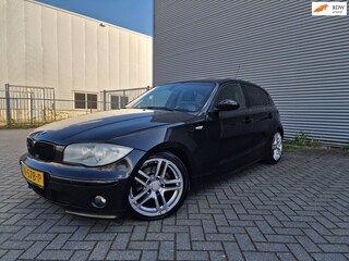 BMW 116i PSENSOR 5 DEUR SPORTLOOK