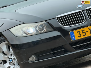 BMW 3-serie Touring 325i High Executive | Black Sapphire Metallic | 6-Cilinder | Leder | Sportief & Keurig