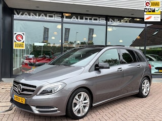 Mercedes-Benz B-klasse 180 Ambition Panorama Navi Cruise Park.Sens Trekhaak NL-Auto NAP Dealeronderhouden!