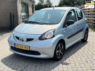 Toyota Aygo 1.0-12V | 5drs | lange apk keuring | rijd en schakelt goed ! vaste prijs !!!
