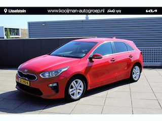 Kia Ceed 1.4 T-GDi DynamicPlusLine AUTOMAAT STOEL- STUURVERWARMING, EXTRA GETINT GLAS, NAVIGATIE