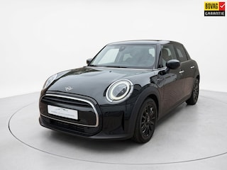 Mini Cooper 5-Deurs 1.5 136pk - Camera - Carplay - Sfeerver. - Keyless