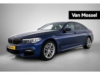 BMW 530e iPerformance High Executive | WORDT VERWACHT | ACHTERUITRIJCAMERA | APPLE CARPLAY - ANDROID AUTO | STOELVERWARMING | NAVIGATIE | ELEKTRISCHE KOFFERKLEP |