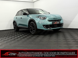 Fiat 600 1.2 Hybrid Sport 145PK Camera, Apple carplay, Rijstrook correctie, velgen, Stoelmassage, Verstelbare stoelen, Stoelverwarming, Cruise control adaptief, 2 Jaar garantie