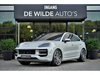 Porsche Cayenne 3.0 E-Hybrid SportDesign Krijt SoftClose Achterasbesturing Pano Head-up Innodrive PDCC 18-weg
