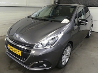 Peugeot 208 1.2 PureTech Signature - Trekhaak - Airco - Dealer Onderhouden