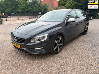 Volvo V60 2.0 T3 R-Design Dealer OH. Veel opt. ! NAP. FULL