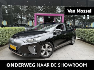 Hyundai Ioniq Comfort EV 28 kWh | WORDT VERWACHT | SOH 97,5% | APPLE CARPLAY | ANDROID AUTO | ACHTERUITRIJCAMERA | INFINITY GELUIDSSYSTEEM | PARKEERSENSOREN ACHTER | CRUISE CONTROL | RIJSTROOKHULP | NAVIGATIE | CLIMATE CONTROL | DRIVE MODE | BLUETOOTH | AUX | USB | DAB RADIO |