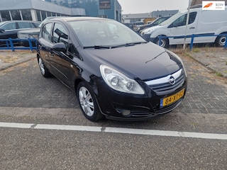 Opel Corsa 1.4-16V Cosmo