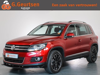Volkswagen Tiguan 2.0 TSI Sport&Style 4Motion Cruise Control, Navigatie, Stoelverwarming