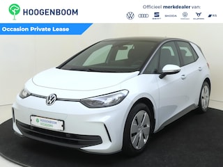 Volkswagen ID.3 Pure Oranje Edition 52 kWh | SoH 99% | Adaptieve cruise control | Stoel- en stuurwielverwarming | Parkeersensoren voor en achter | Navigatie | Lane assist | Carplay |