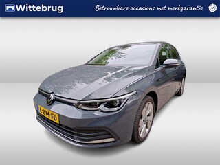 Volkswagen Golf 1.5 eTSI Style / AUTOMAAT/ MEMORY SEAT/ CLIMA/ PARK. SENSOREN + CAMERA/ NAVI/ LED