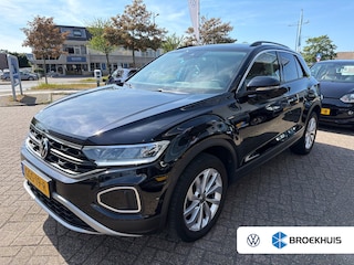 Volkswagen T-Roc 1.5 TSI 150PK DSG-7 Life Edition | NAVI BY APP | ADAPT. CRUISE | CAMERA | APP CONNECT | LED | AIRCO | 16 INCH