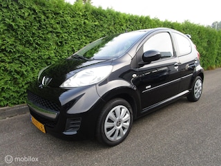 Peugeot 107 1.0 12V Millesim 5-deurs - Airco - 59.000 KM !!!