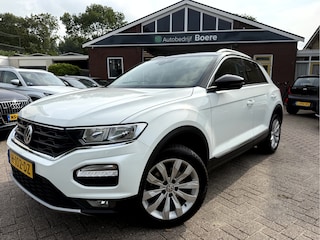 Volkswagen T-Roc 1.5 TSI 150pk Style Business Camera, 17''Lmv, Stoelverwarming